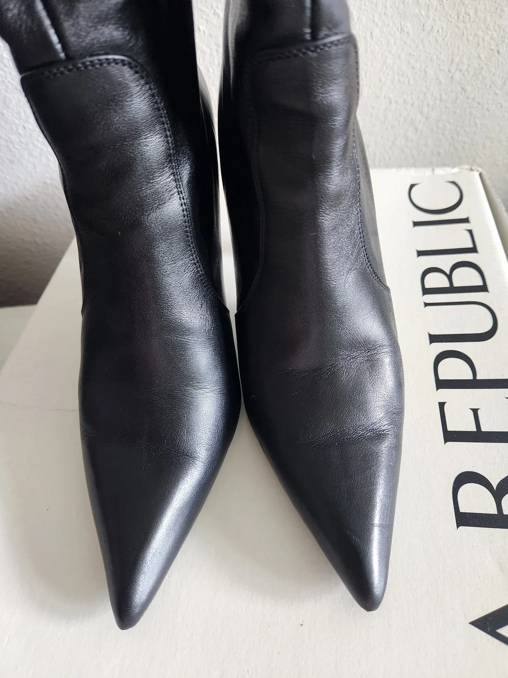 Banana Republic Black Over-the-Knee Pointed Leather Boots